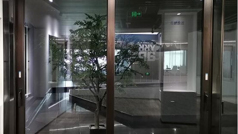 卫生间实木复合门防潮性能解析**